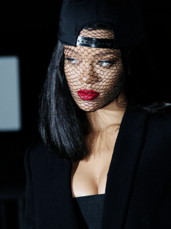 sheisunapologetic:  Rihanna seen arriving