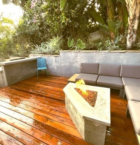 Natural Stone Pavers - Contemporary Landscape