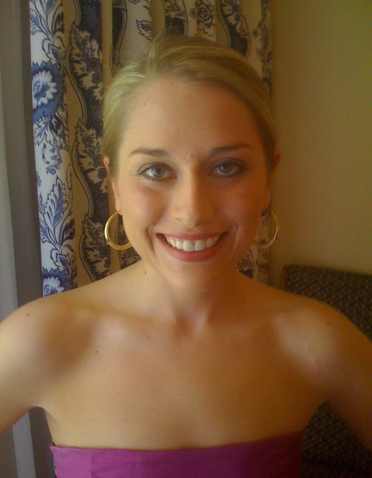 ownedbyunclethor:  Dixie, who has her full name and info please? 