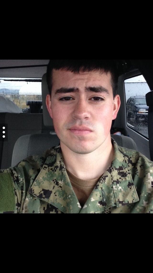 aksoldier1714:21 yr old navy guy from oak harbor 7in dick really kinky
