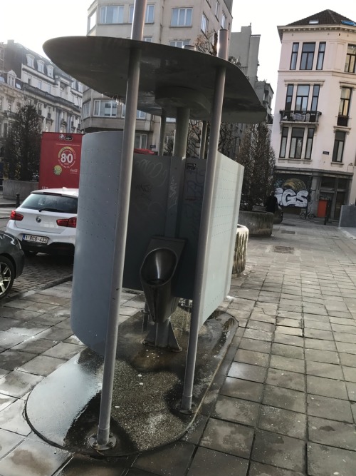 Porn photo worldofurinals:  Public urinal in Brussels