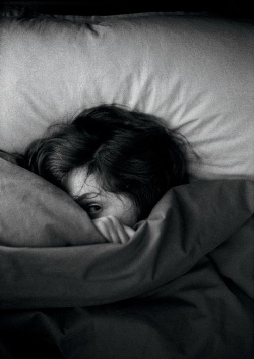 the-night-picture-collector: Andreas Heumann, Girl hiding 
