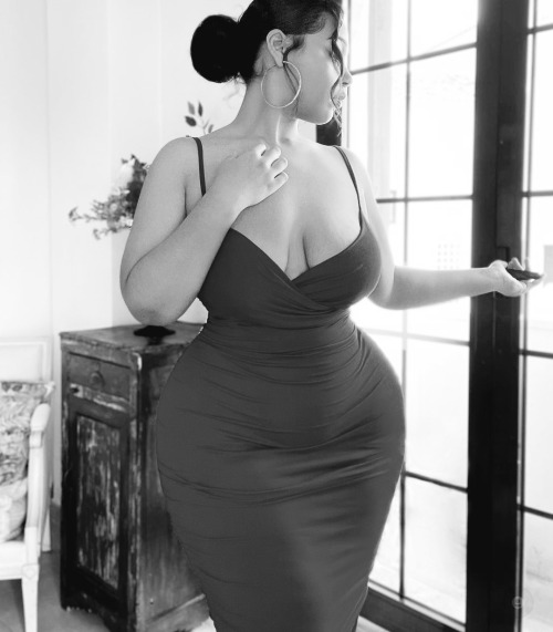 csmitty4u:princejazziedad:DeliciouslySexy Luscious Round BootiDelicious Curvy Mami&hellip;