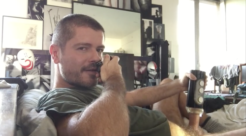 edgeaddicted:  poppersniff:  Oh, God YESSSSSSSSSSSSSSSSS!!!  HANDSOME POPPERBATOR.