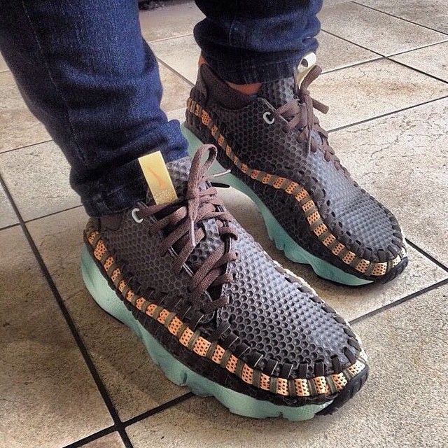 kixsandchixs:  S/O @soletalking Rocking the Nike Footscapes.