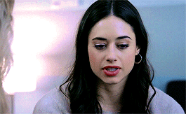 hellosimplelies:  Jeanine Mason in Roswell, New Mexico • 2x10 American Woman