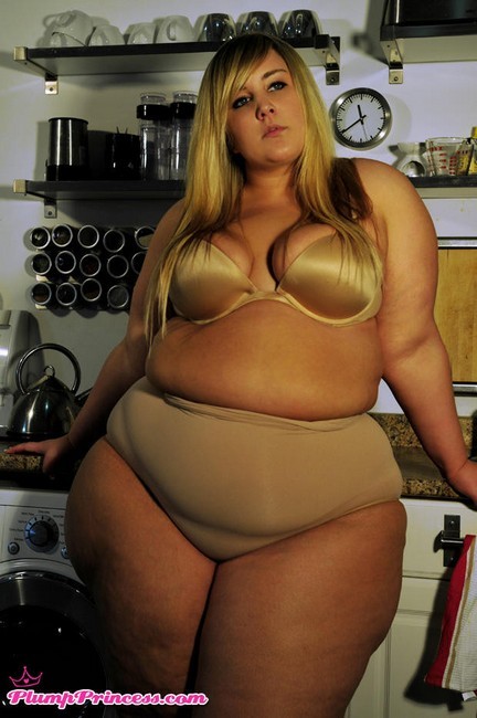 curvybbws:  Huge butt bodacious bbw sucked wild Fuck Big Beautiful Curvy BBWs Tonight