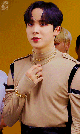 Musicbank Style Studio || Yunho