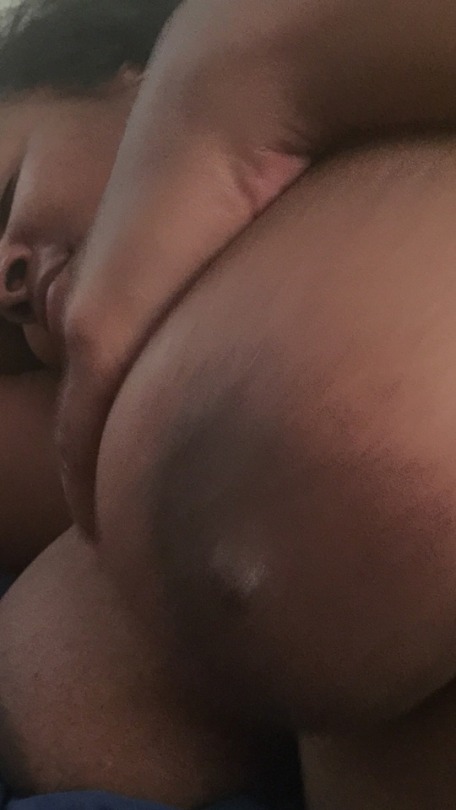 bigtittysbignipplesbigareolas:   porn pictures