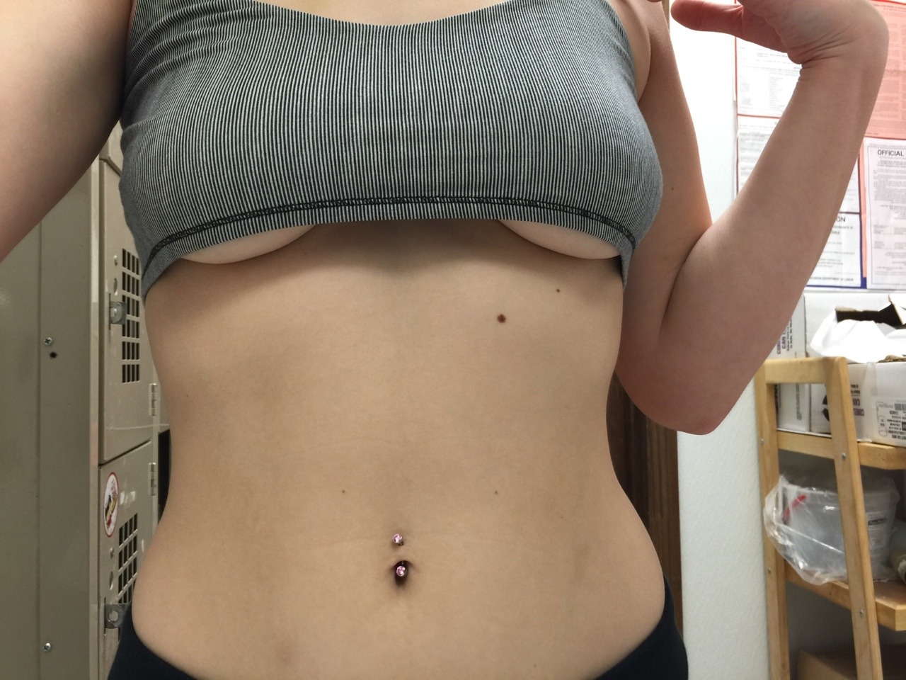 littlesexpet:  When ur at work and all you want to do is take nudes