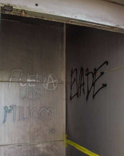 Just some of the countless &lsquo;Evade&rsquo; tags sprayed throughout Chile over the past few days.