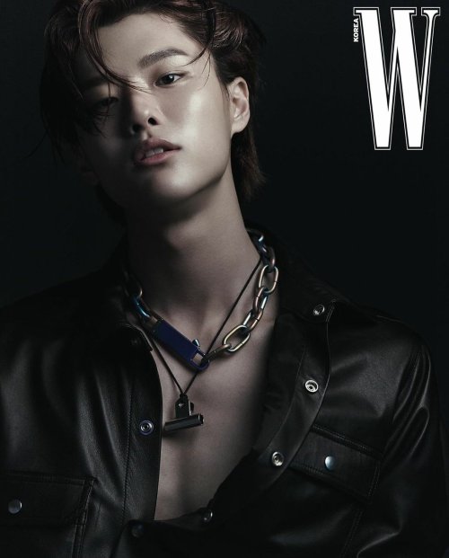 Woodz - W Korea