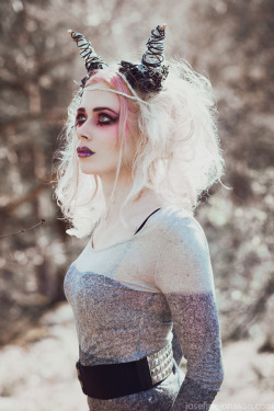 josefinejonsson:    Models: Attera Nox &amp; MaryLou Photo: Josefine Jönsson Make up and hair: Elegy Ellem  – feel free to reblog but please keep the credits!