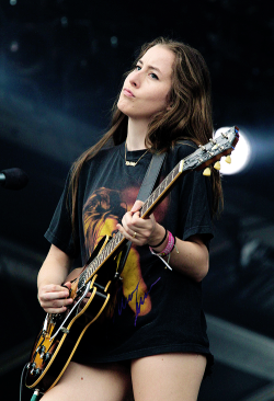 daniellehaims:  Alana Haim @ Pinkpop Festival