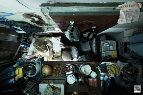 Hong Kong&rsquo;s &ldquo;Cubicle Dwellers&rdquo;: Exposing Life in One of the World&rsquo;s Most Den