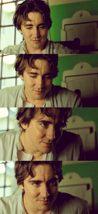 natalie-gor:I took a few shots with Lee Pace. One of my favorite moments, actually.Alexandria: They 