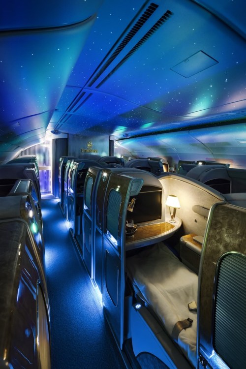 airviation:  Emirates First Class Private Suites