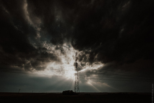 thisherelight:first storm of 2018the first wave of storms rolled through. meager. cold dark storms w