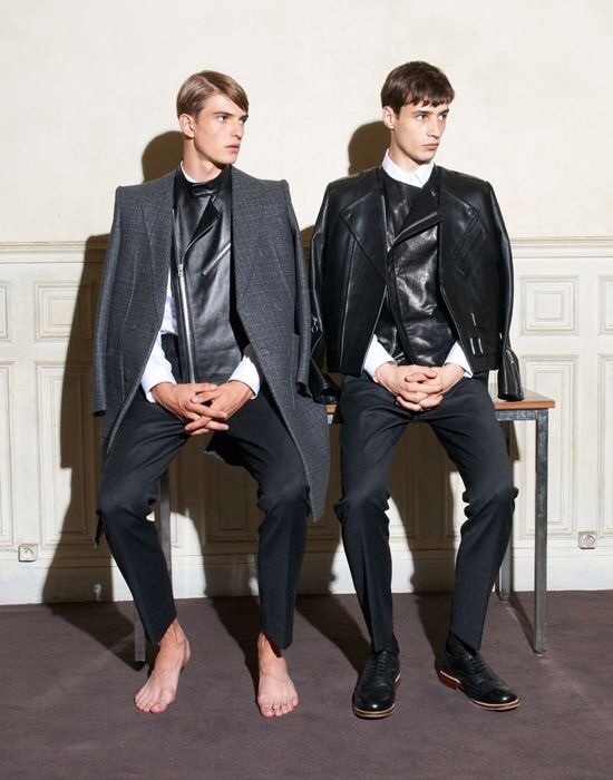 sau-inspiring:  Adrien Sahores and Guerrino Santulliana for MVIO