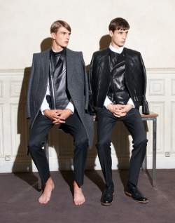 Sau-Inspiring:  Adrien Sahores And Guerrino Santulliana For Mvio