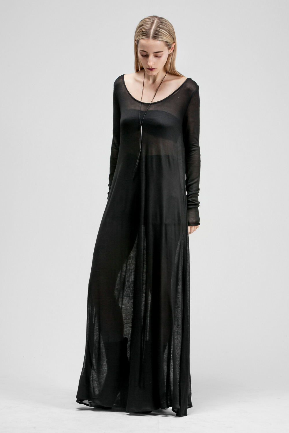 bluecohosh:  sistersoftheblackmoon:  EMBERS COLLECTION EYNMYRIA MAXI  these ladies