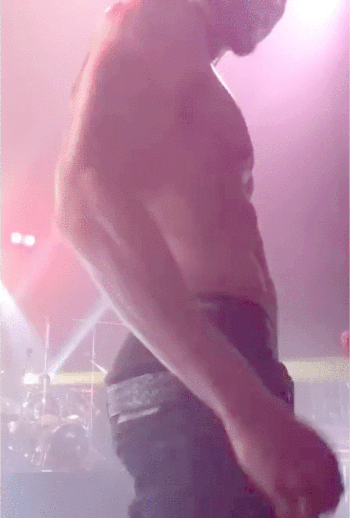 bromancebooty:  Trey Songz live is porn [part 2] 