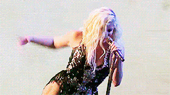 dollarlover:  Ke$ha’s performance on The X Factor