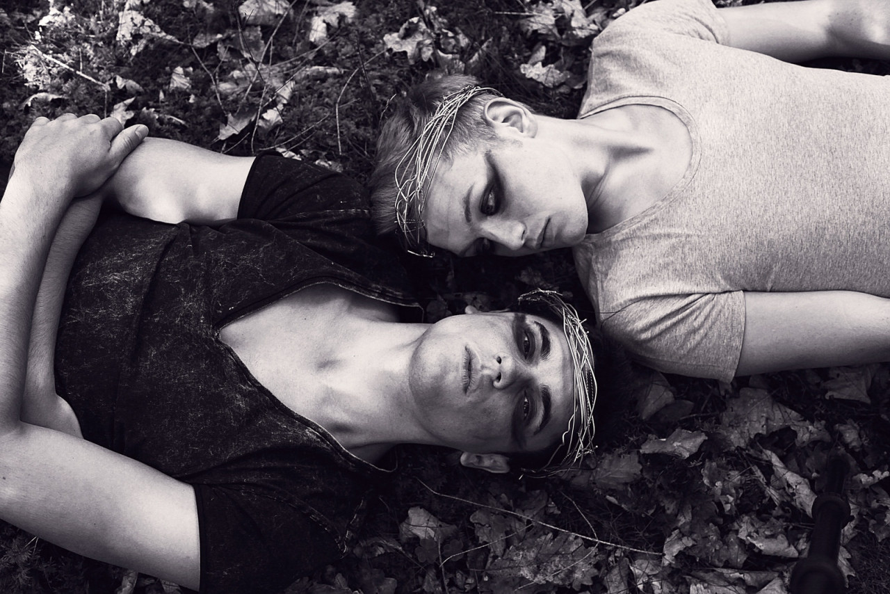 sean-clancy:  uneasy lie the heads that wear a crown by Henrik Moschner on Flickr.