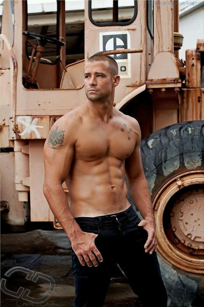 Sexy muscle guys