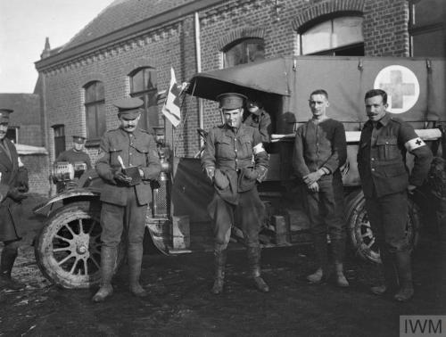 Medical orderlies of the Royal Army Medical Corps in Bac Saint-Maur, November 1914.