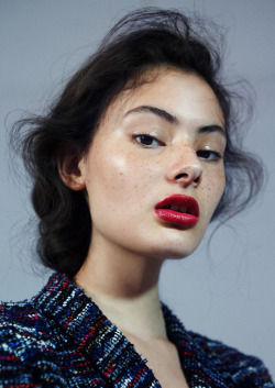 oystermag:Oyster Beauty: Face Time Shot By