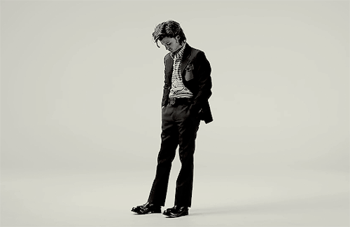 groovycasablancas: Joe Keery for Flaunt