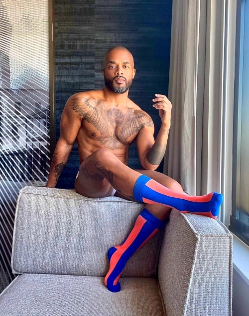 Porn photo socksandskins:  https://socksandskins.tumblr.com/