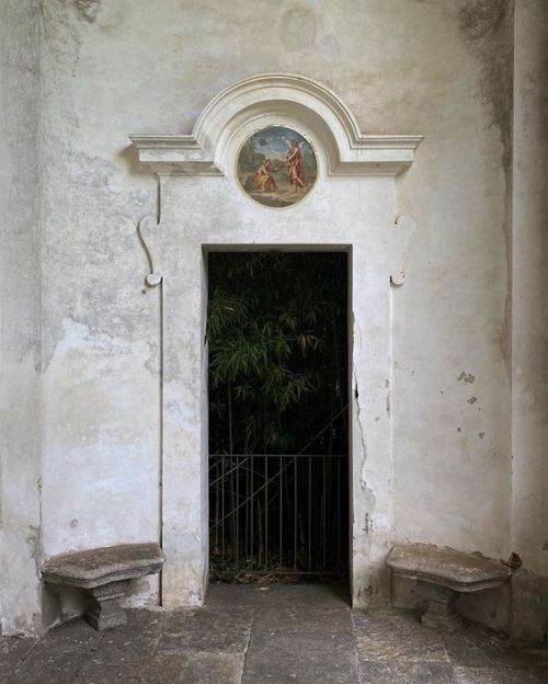 palazzonostalgy:paolo_abateedicola privata villa della porta bozzolo