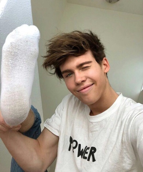 celebritysockpics:  aidan alexander he deleted this like right after posted this lmao so its not on insta anymore