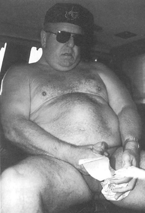yourdadismyporn:  Freddy Gator - some of the first internet Dad porn I ever saw.