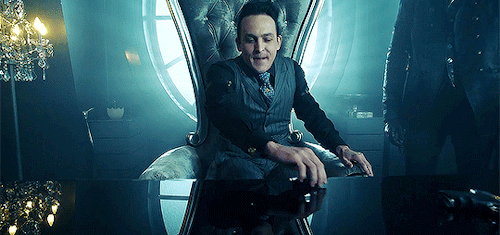 coronergrey:oswald and victor react to… getting rapped at.