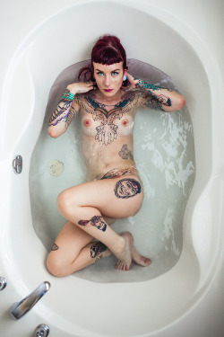 itsall1nk:  More Hot Tattoo Girls athttp://hot-tattoo-girls.blogspot.com