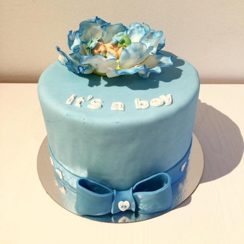 It’s a boy cake #cake #babyshower #babyshowercake #babyboy #itsaboy #congratulations #happines