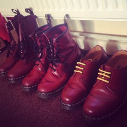 skingirlskaoix:  My cherry red’s 