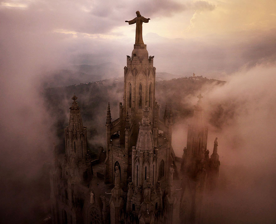 alienbeliever:  Illegal aerial pics taken with a drone, by Amos Chapple