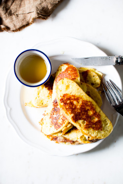 guardians-of-the-food:  Cheesy Mozzarella French Toast with Honey