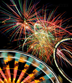 &ldquo;Ferrisworks&rdquo; Happy New Year  Actually, fireworks on the last day of the Iowa State Fair, Aug 2011