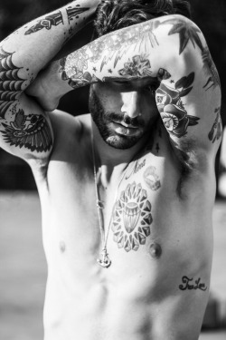 Thiago Perri by Rafa Borges