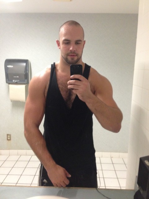 loveallmen:  woof