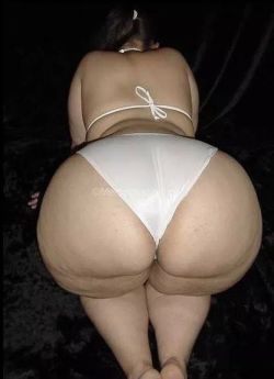 Lustful addiction to thick juicy asses and tgirls