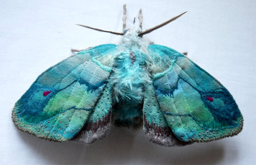 staceythinx:These handmade fabric moths by Yumi Okita are “inspired from realism of nature then mani