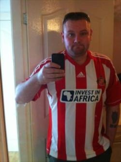 truckerbearjackie:  Sunderland cub showing off his large bits