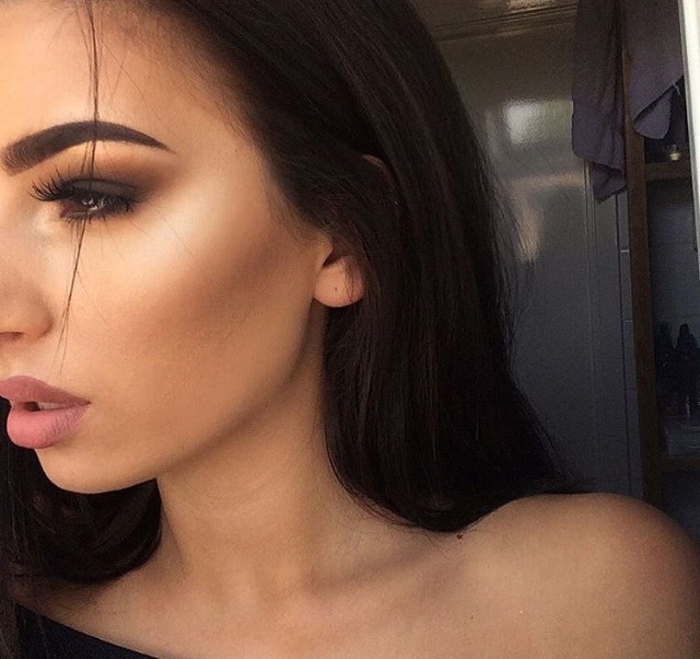 baddiosa:  PRINCESA   Her makeup