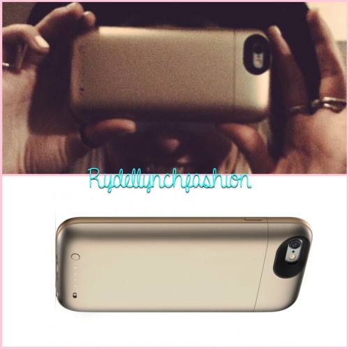 Iphone 6 Mophie Case In Gold (Exact)Seen on Rydel’s TwitterApril 14, 2015 Price: $99.95 - $149.95